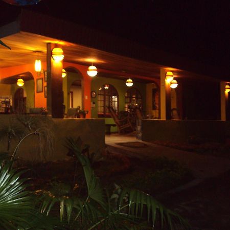 Aparthotel Villa Pacande & Rooms Pilas Экстерьер фото