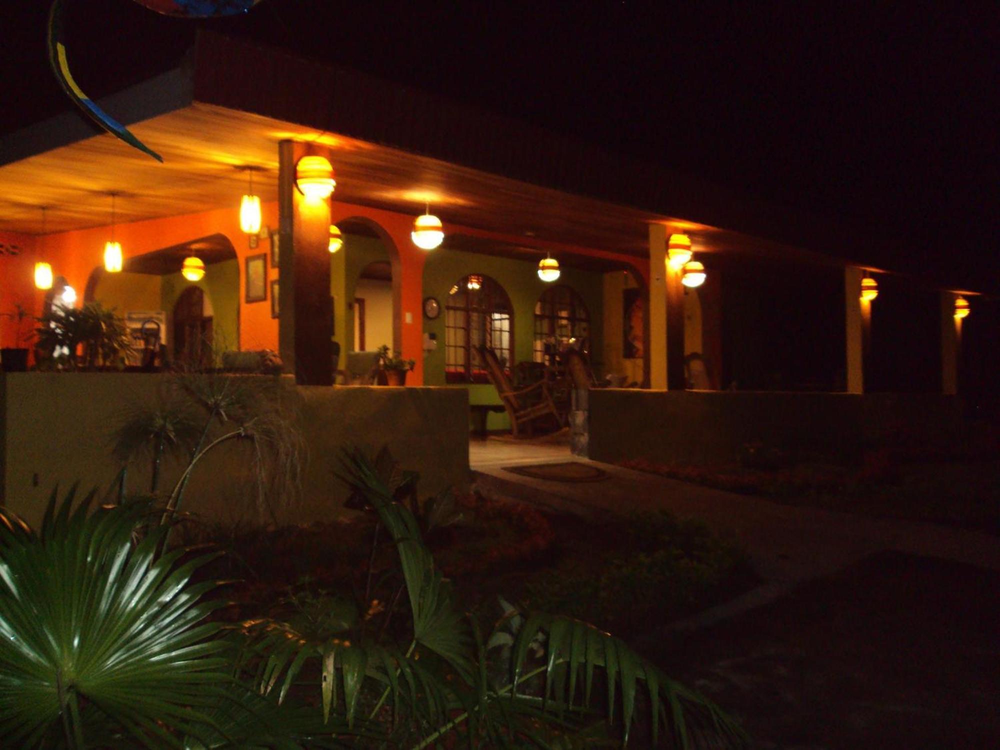 Aparthotel Villa Pacande & Rooms Pilas Экстерьер фото