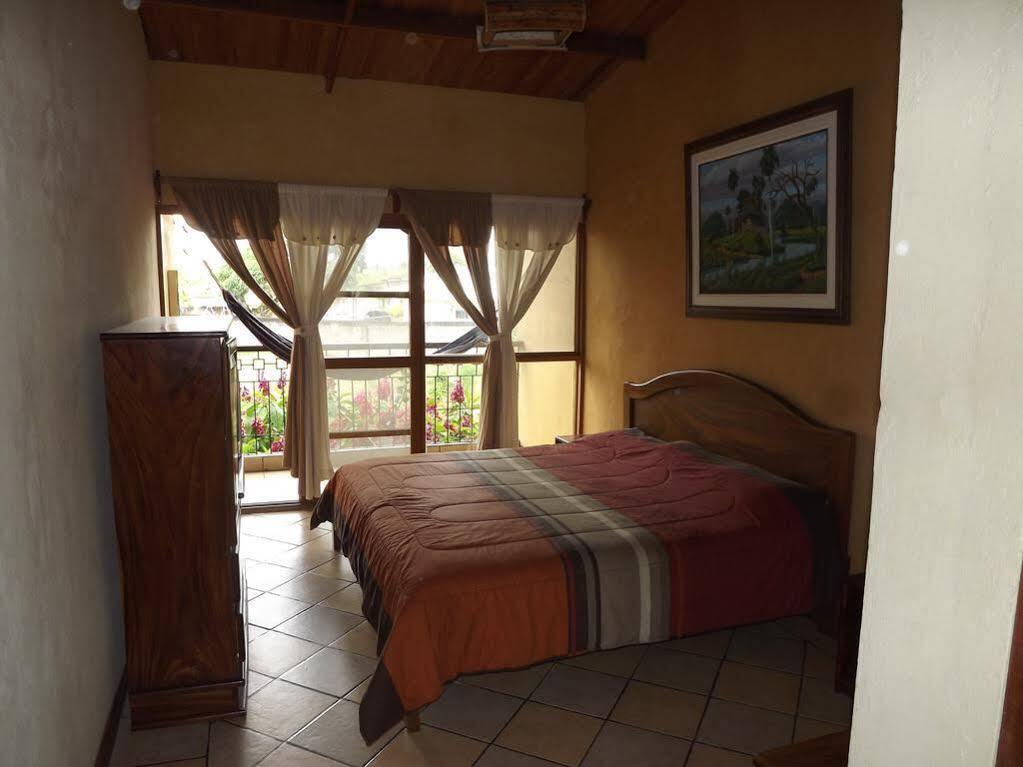 Aparthotel Villa Pacande & Rooms Pilas Экстерьер фото